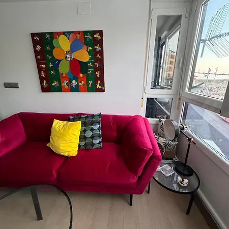K R I S E L A Etxea Casa K R I S E L A Puerto Deportivo Renovado Estilo Vintage Colorido Especial Bermeo